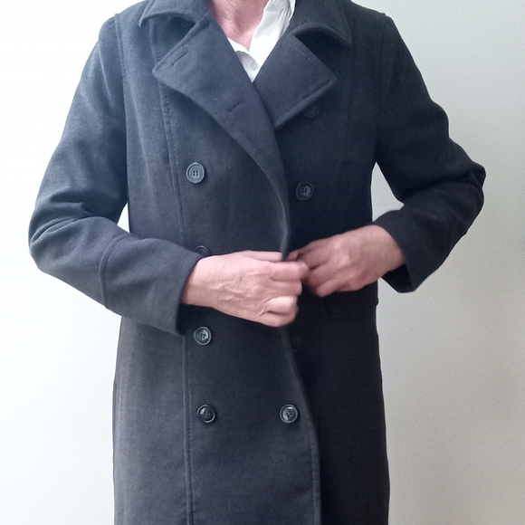 H&M Grey Double Breasted Peacoat in Size 12. NWOT - Picture 2 of 5